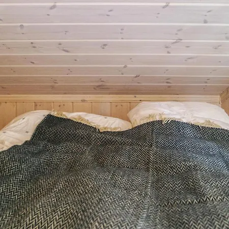 Vakantiehuis In With Sauna *